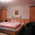 Tannenhof Pensión 3*
