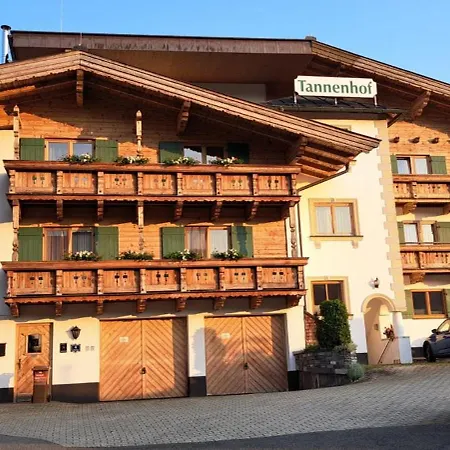 Fruehstueckspension Tannenhof كيرشبرغ ان تيرول