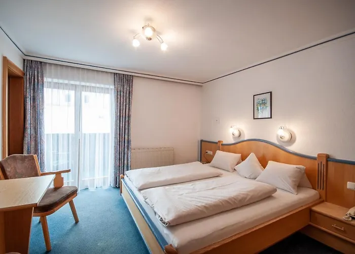 Fruehstueckspension Tannenhof 3*