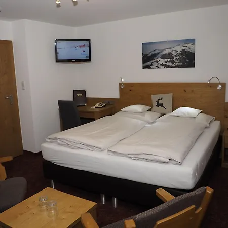 Fruehstueckspension Tannenhof بيت ضيافة كيرشبرغ ان تيرول